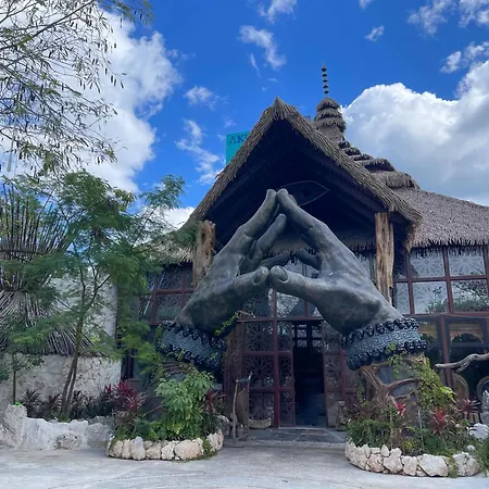 Akuazul Resorts Adults Only